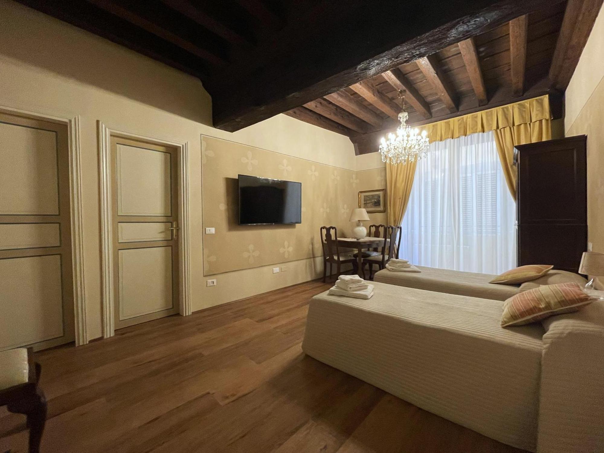 La Boheme Bed & Breakfast Lucca Luaran gambar